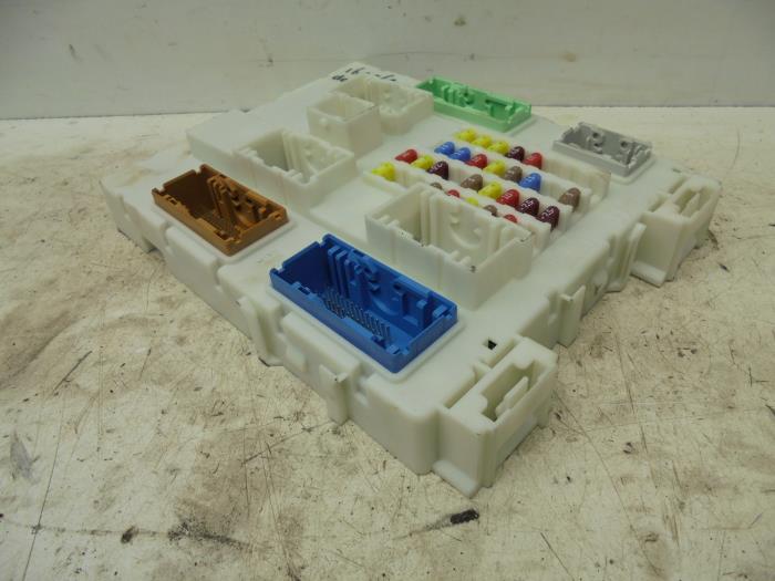 Fuse box Ford CMax 1.6 TDCi 16V Van EM16926 FOMOCO