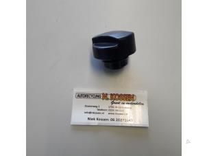 Used Fuel cap Opel Vectra C Caravan 1.9 CDTI 16V Price on request offered by N Kossen Autorecycling BV