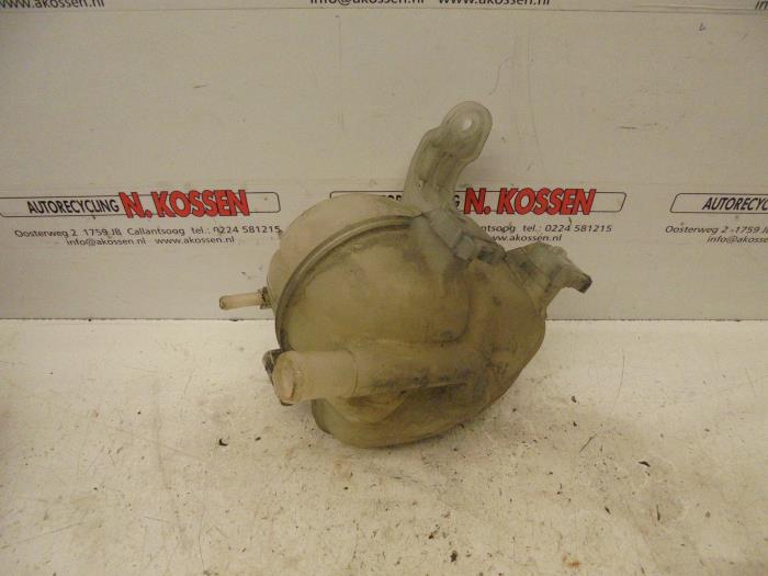 Expansion vessel from a Opel Corsa D 1.0 2009