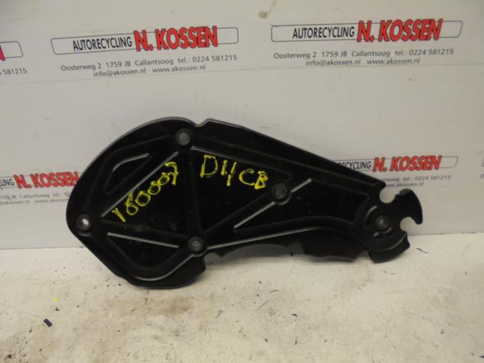Usagé Couvercle de distribution Kia Sorento Prix sur demande proposé par N Kossen Autorecycling BV