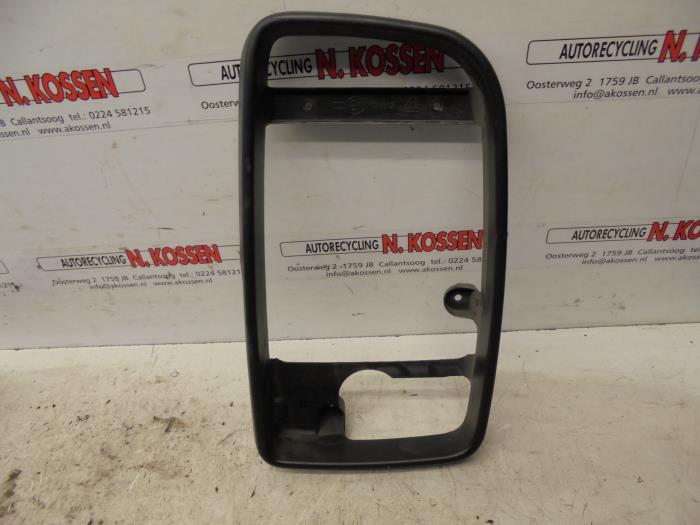 Mirror housing, right from a Mercedes-Benz Sprinter 3,5t (906.73) 316 CDI 16V 2011