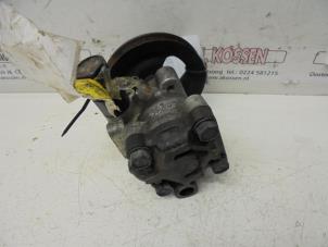 Used Power steering pump Hyundai Matrix 1.6 16V Price on request offered by N Kossen Autorecycling BV