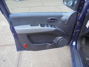 Used Door trim 4-door, front left Hyundai Matrix 1.6 16V Price on request offered by N Kossen Autorecycling BV