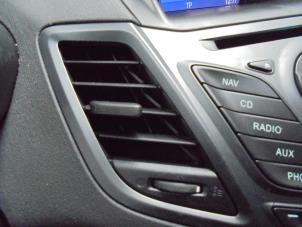 Używane Kratka wentylacyjna deski rozdzielczej Ford Fiesta 6 (JA8) 1.0 Ti-VCT 12V 65 Cena na żądanie oferowane przez N Kossen Autorecycling BV