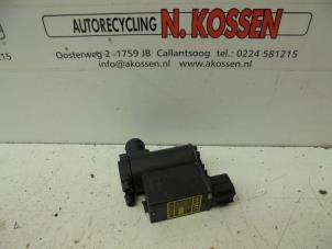 Used Windscreen washer pump Hyundai Matrix 1.6 16V Price on request offered by N Kossen Autorecycling BV