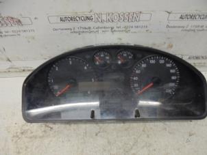 Used Instrument panel Volkswagen Transporter T5 1.9 TDi Price on request offered by N Kossen Autorecycling BV