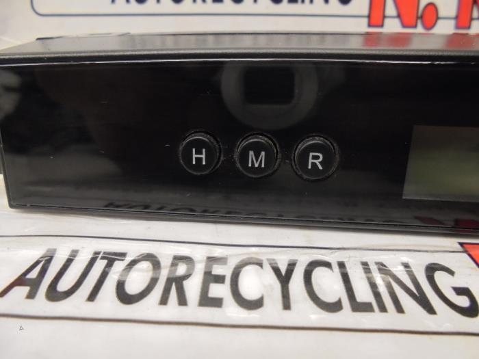Innerdisplay från en Hyundai Santafe 2008