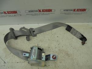 Used Rear seatbelt, left Hyundai Santafe Price on request offered by N Kossen Autorecycling BV