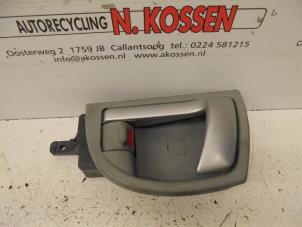 Used Rear door handle 4-door, left Hyundai Santafe Price on request offered by N Kossen Autorecycling BV