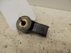 Klopfsensor van een Porsche 911 2004