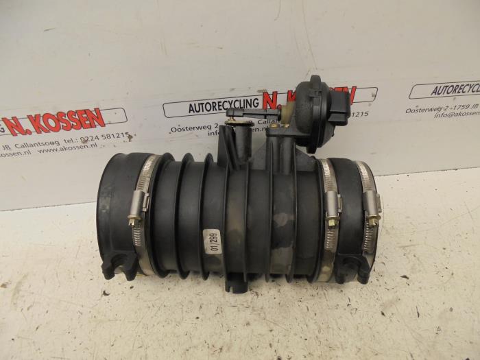 Gebrauchte Drosselklappengehäuse Porsche 911 Preis auf Anfrage angeboten von N Kossen Autorecycling BV