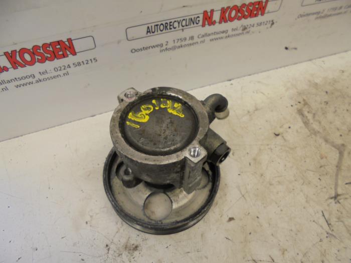 Usagé Pompe de direction Citroen Berlingo Prix sur demande proposé par N Kossen Autorecycling BV