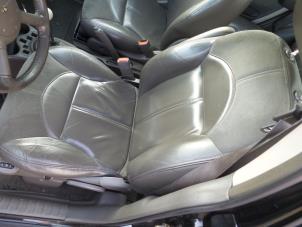 Chrysler PT Cruiser Sitze links Vorrat