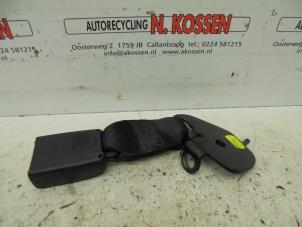 Used Rear seatbelt buckle, right Renault Clio II Societe (SB) 1.5 dCi 65 Price on request offered by N Kossen Autorecycling BV