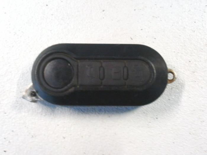 Folding key from a Fiat Ducato (250) 2.3 D 120 Multijet 2009