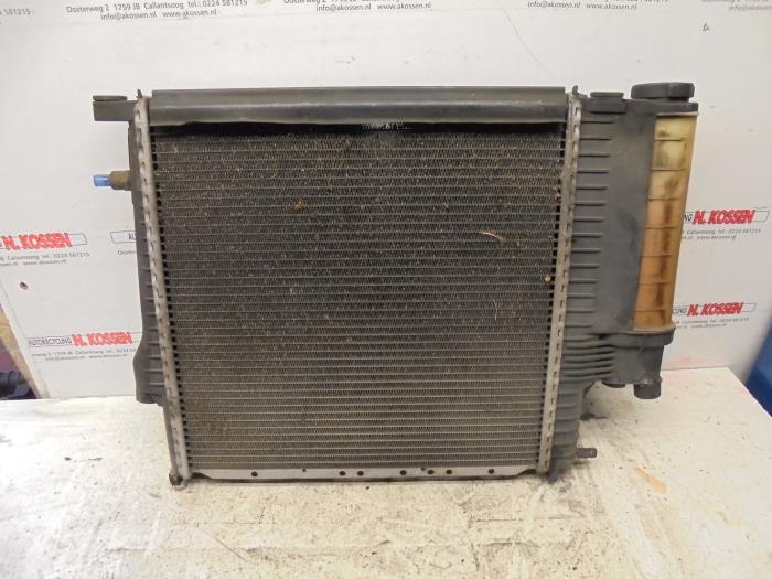 Usagé Radiateur BMW Z3 Prix sur demande proposé par N Kossen Autorecycling BV