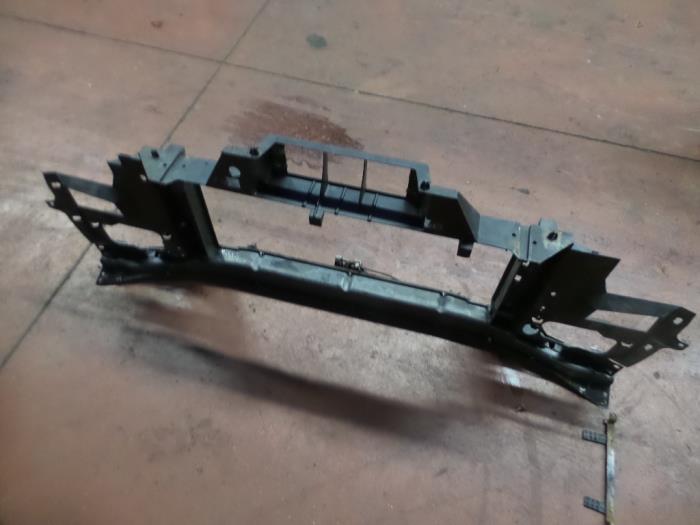 Używane Panel przedni Chevrolet Express Cena na żądanie oferowane przez N Kossen Autorecycling BV