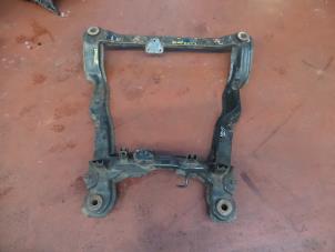 Used Subframe Hyundai Santafe Price on request offered by N Kossen Autorecycling BV