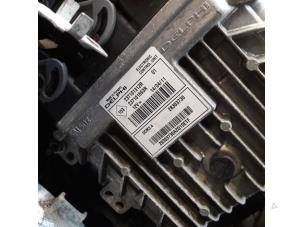 Usagé Ordinateur gestion moteur Renault Twingo II (CN) 1.5 dCi 90 FAP Prix sur demande proposé par N Kossen Autorecycling BV