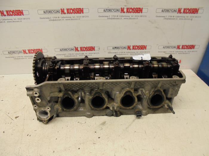 Cylinder head from a BMW 3-Serie 2001