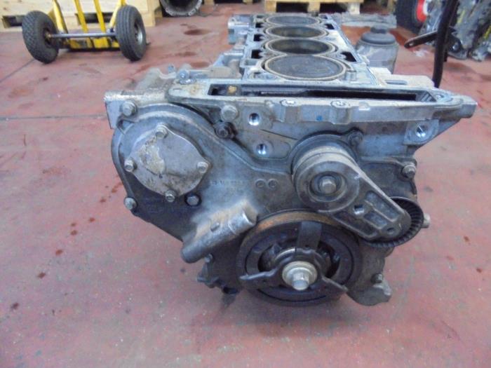Engine crankcase from a Opel Vectra 2006