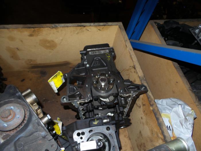 Gebrauchte Pleuelstange Volkswagen Polo Preis auf Anfrage angeboten von N Kossen Autorecycling BV