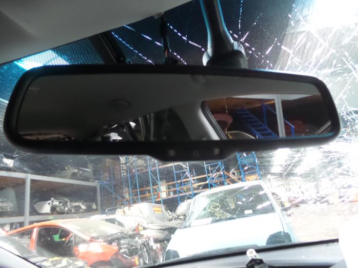 Rétroviseur intérieur d'un Kia Cee'd Sportswagon (JDC5) 1.6 GDI 16V 2014