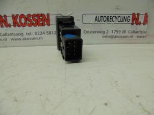 Used Fog light switch Kia Magentis (GE) 2.0 CVVT 16V Price on request offered by N Kossen Autorecycling BV