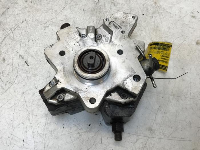 Gebrauchte Dieselpumpe Hyundai Santafe Preis auf Anfrage angeboten von N Kossen Autorecycling BV