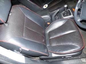 Used Seat, right Hyundai Santafe Price on request offered by N Kossen Autorecycling BV