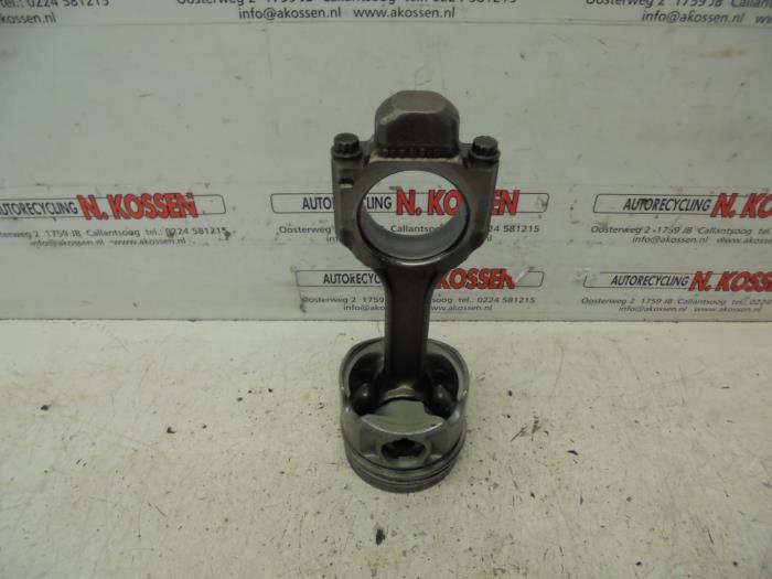 Used Piston Volkswagen Transporter Price on request offered by N Kossen Autorecycling BV