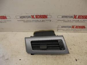 Used Air grill side BMW 5 serie (E60) 525d 24V Price on request offered by N Kossen Autorecycling BV
