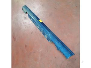 Used Side skirt, left BMW 3 serie (E46/4) 318i 16V Price on request offered by N Kossen Autorecycling BV