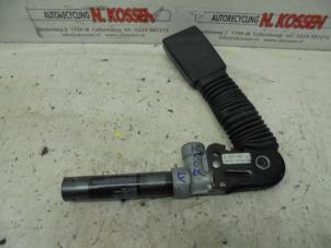 Used Seatbelt tensioner, left BMW 3 serie Touring (E46/3) 318i 16V Price on request offered by N Kossen Autorecycling BV