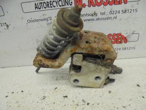 Usagé Distributeur de pression des freins Renault Kangoo Prix sur demande proposé par N Kossen Autorecycling BV