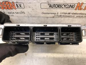 Engine management computer from a Renault Trafic New (FL) 1.9 dCi 100 16V 2002