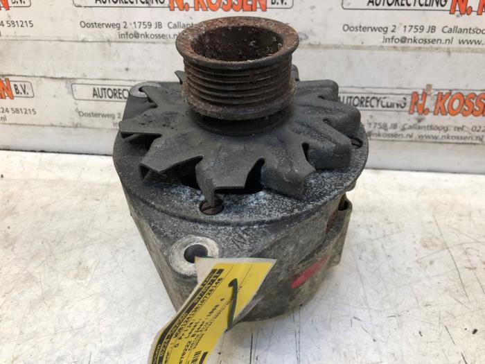 Usagé Dynamo Mercedes E diesel (W124) 3.0 300 D,TD Prix sur demande proposé par N Kossen Autorecycling BV