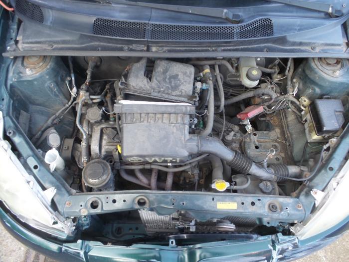 Gebrauchte Getriebe Toyota Yaris (P1) 1.0 16V VVT-i Preis auf Anfrage angeboten von N Kossen Autorecycling BV