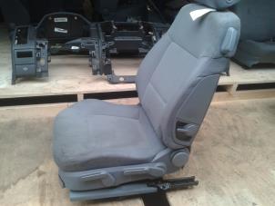 Used Seat, left Opel Vectra C GTS 2.0 DTI 16V Price on request offered by N Kossen Autorecycling BV