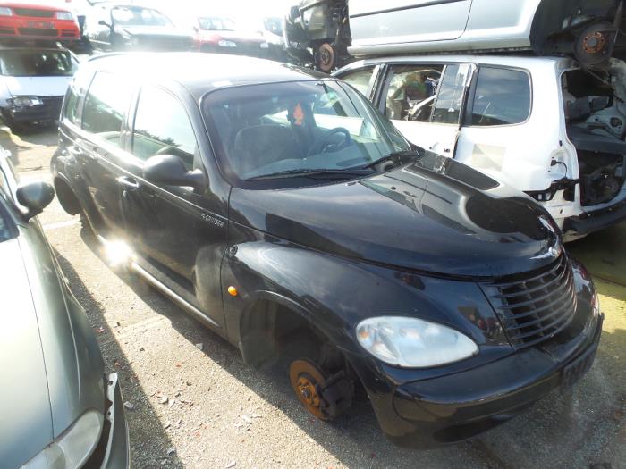 Używane Reflektor prawy Chrysler PT Cruiser 2.0 16V Cena na żądanie oferowane przez N Kossen Autorecycling BV