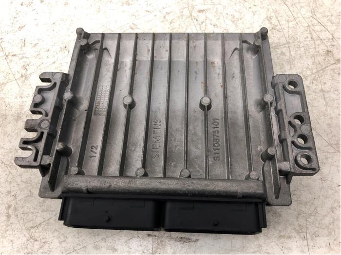 Engine management computer from a Renault Scénic I (JA) 1.6 16V 2002