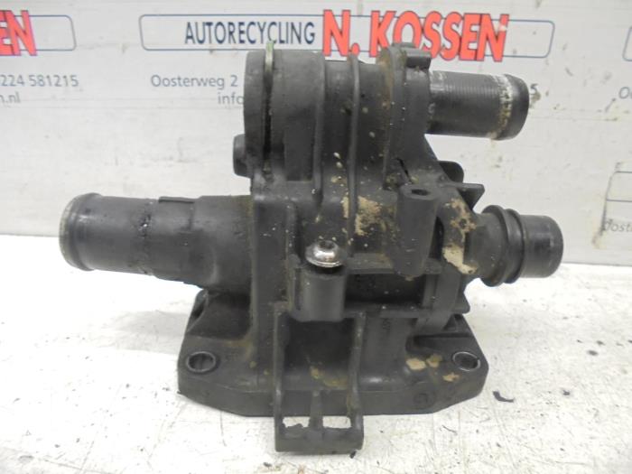 Usagé Boîtier thermostat Citroen Berlingo Prix sur demande proposé par N Kossen Autorecycling BV