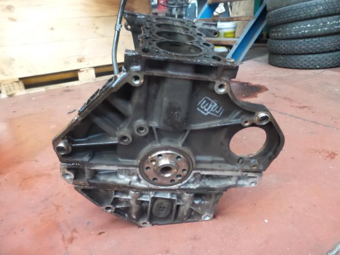 Engine crankcase from a Opel Tigra 2008
