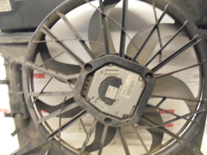 Używane Silnik wentylatora Volvo XC90 I 2.9 T6 24V Cena na żądanie oferowane przez N Kossen Autorecycling BV