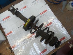Used Front shock absorber rod, left Renault Clio II (BB/CB) 1.4 Price on request offered by N Kossen Autorecycling BV