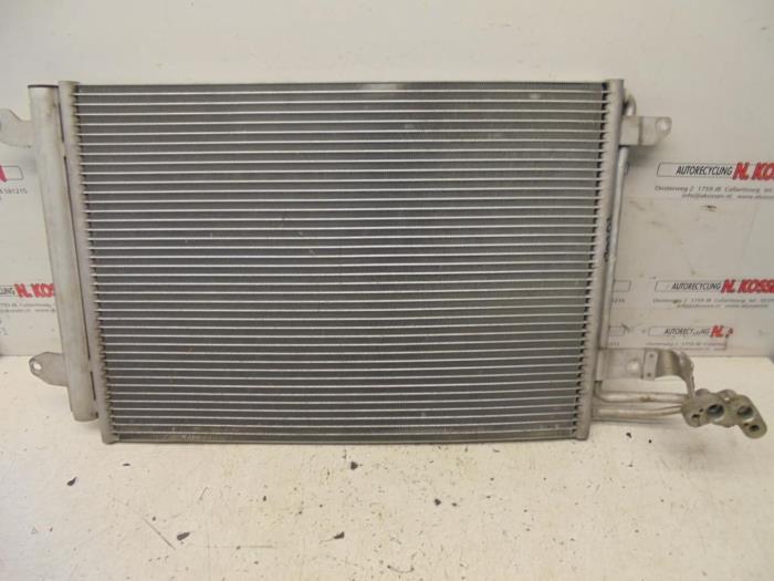 Air conditioning radiator from a Volkswagen Golf VI (5K1) 1.4 TSI 122 16V 2011