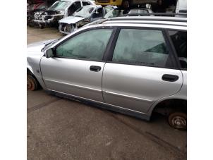 Used Rear door 4-door, left Volvo V40 (VW) 1.8 16V Price on request offered by N Kossen Autorecycling BV