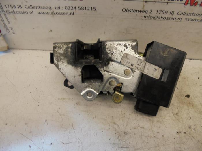Door lock mechanism 2-door, left from a BMW Z3 1999