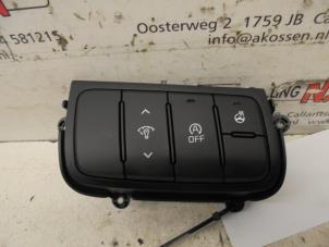 Gebrauchte ESP Schalter Kia Cee'd Sportswagon (JDC5) 1.6 GDI 16V Preis auf Anfrage angeboten von N Kossen Autorecycling BV