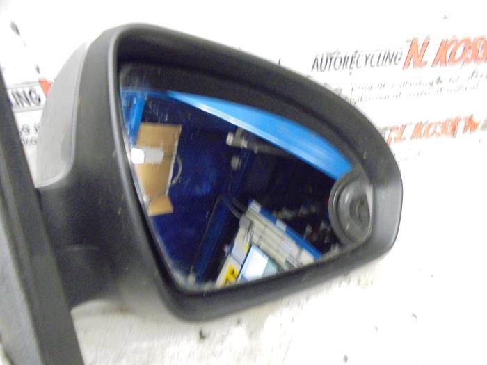 Mirror glass, right from a Smart Fortwo Coupé (451.3) Electric Drive 2014